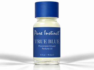 Pure Instinct TRUE BLUE pheromone perfume oil bottle